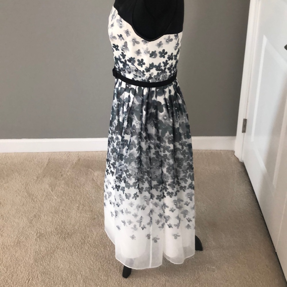 Floral print Mikael Aghal evening dress. - Picture 5 of 7